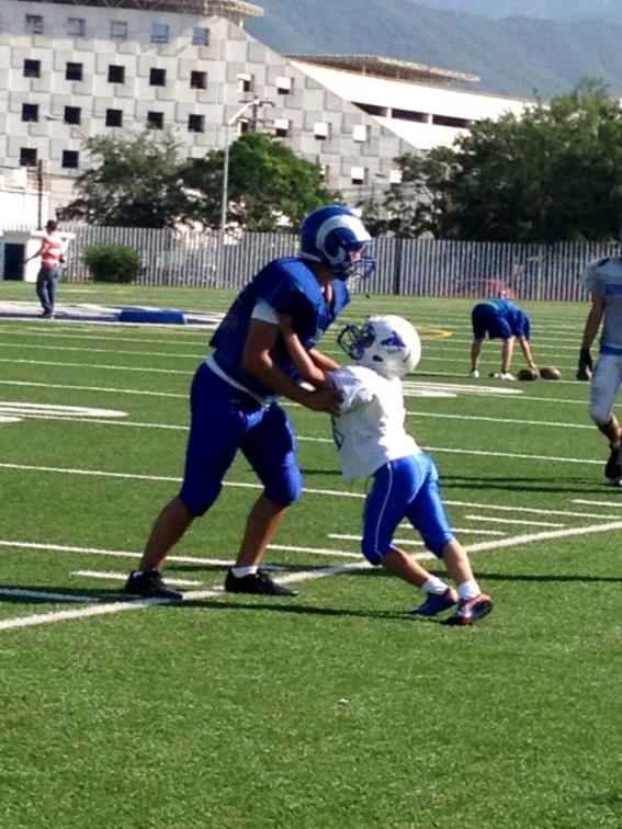 Entrenamiento conjunto Club Águilas con la Prepa Tec MTY