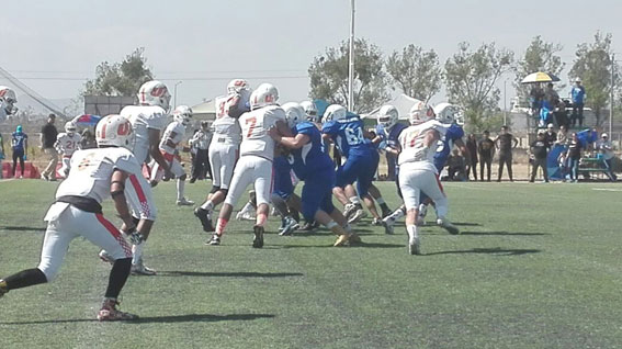 Halcones y Borregos se enfrascaron en duelo defensivo