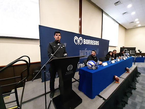 HC Simón Hernández dirigiendo su mensaje