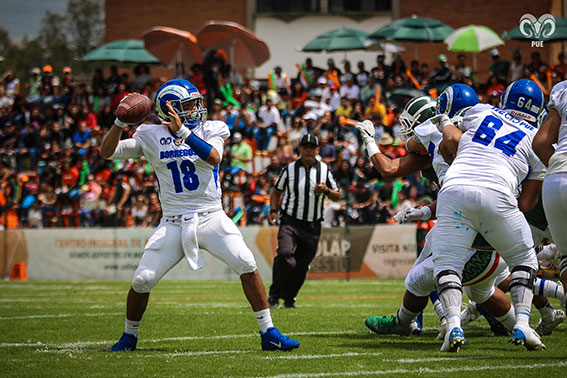 Aztecas UDAP vs. Borregos Puebla