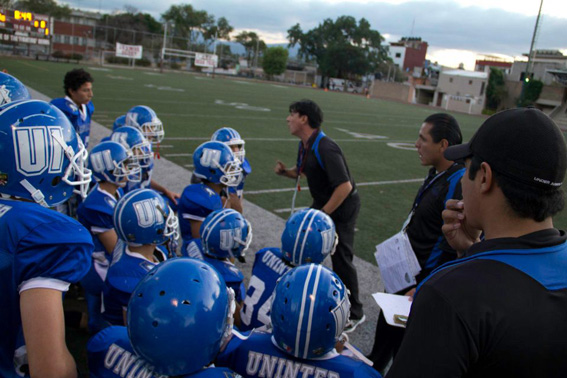 Legionarios vs. Osos Peleadores